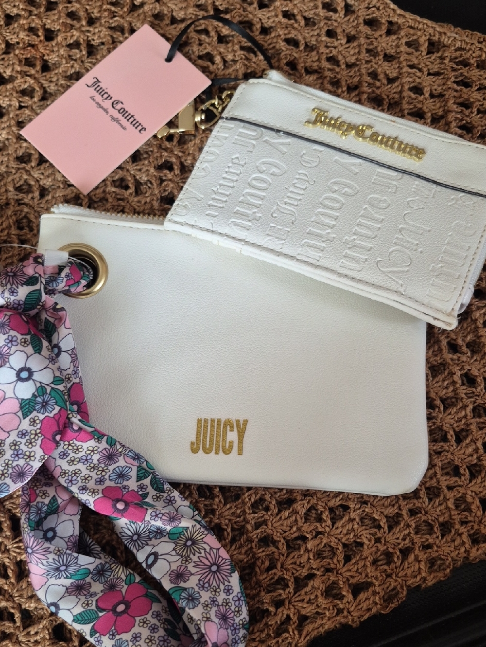 Juicy Couture White Embossed Card Pouch And Cosmetic Bag Set